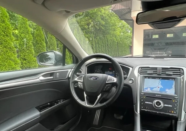 Ford Mondeo cena 72900 przebieg: 169780, rok produkcji 2019 z Gdańsk małe 301